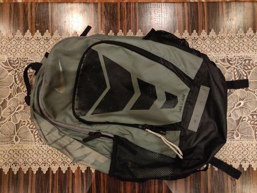 nike air max backpack khaki