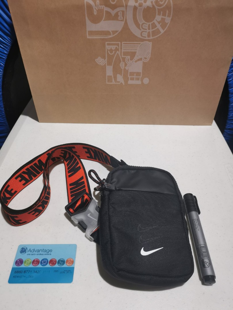 nike essentials sling pack