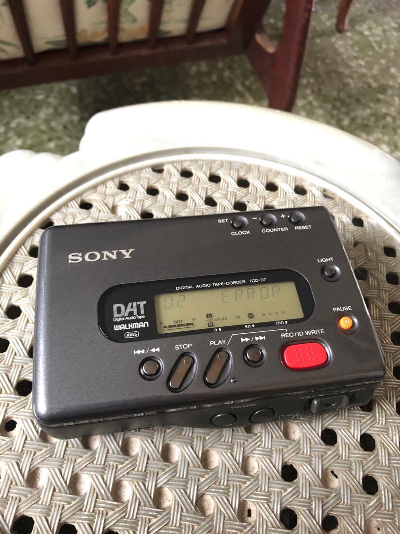 NOT WORKING Sony DAT Walkman TCD-D7, Audio, Portable Music Players on ...