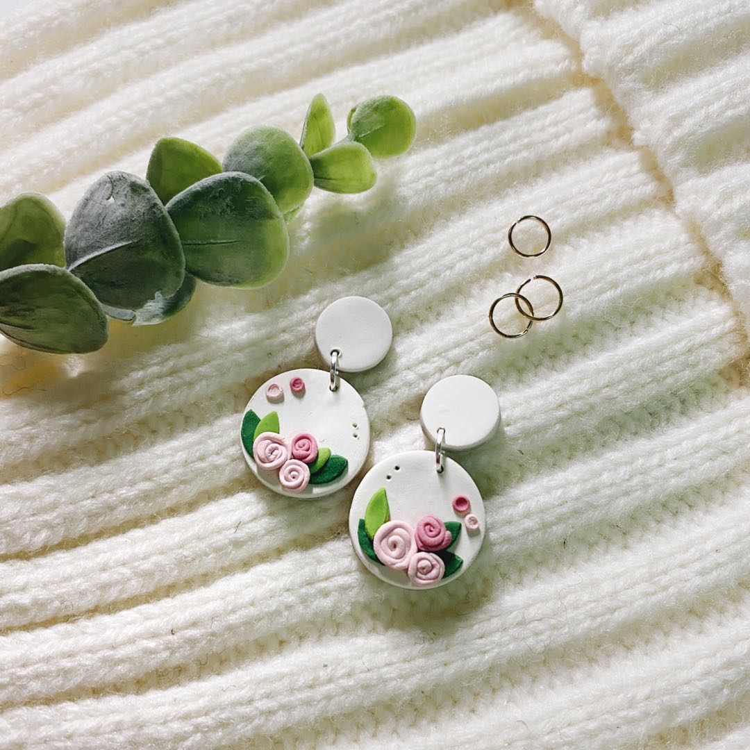 Rose and clay earrings deals