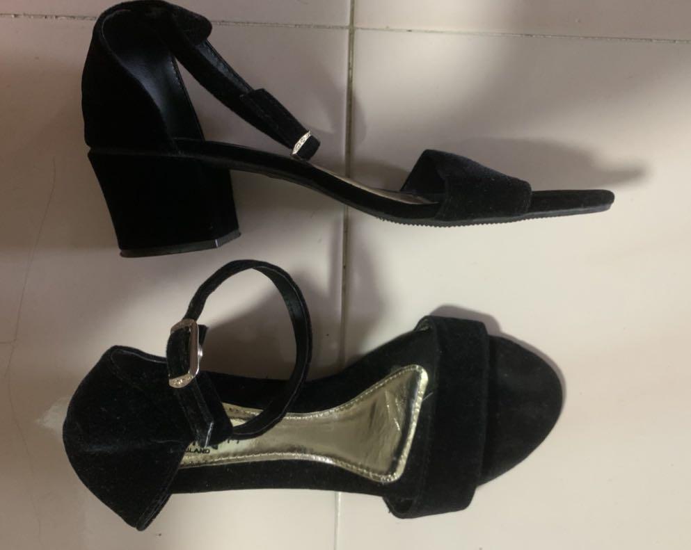 short black sandal heels