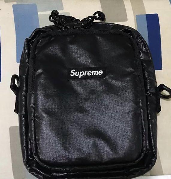 supreme shoulder bag 17