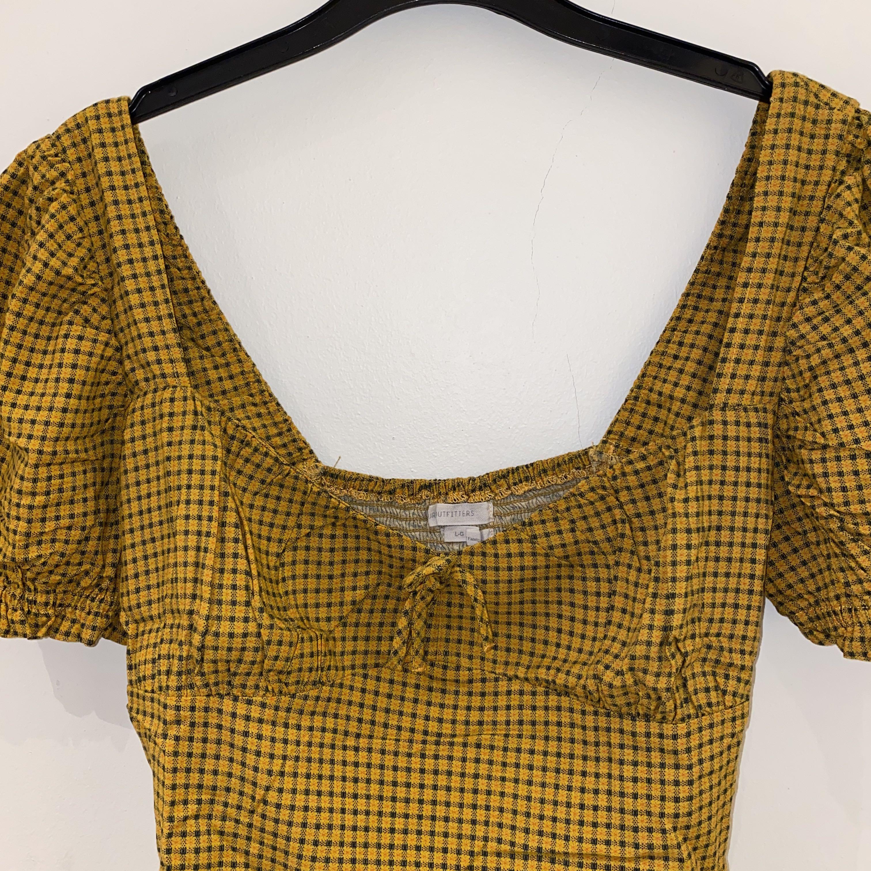urban outfitters yellow top