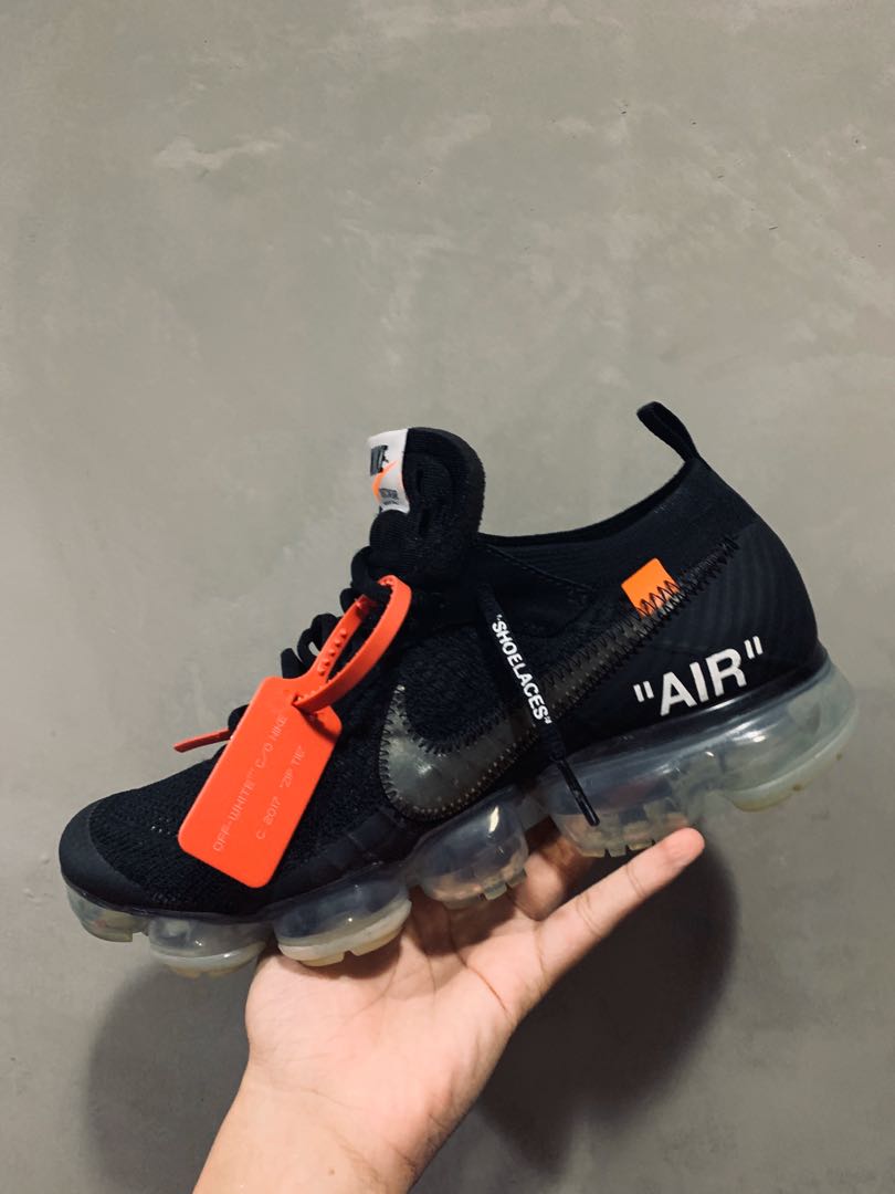 black off white nike vapormax