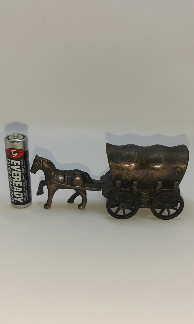 Vintage Die Cast Collectible Display Miniature Pencil Sharpener Horse /Carriage