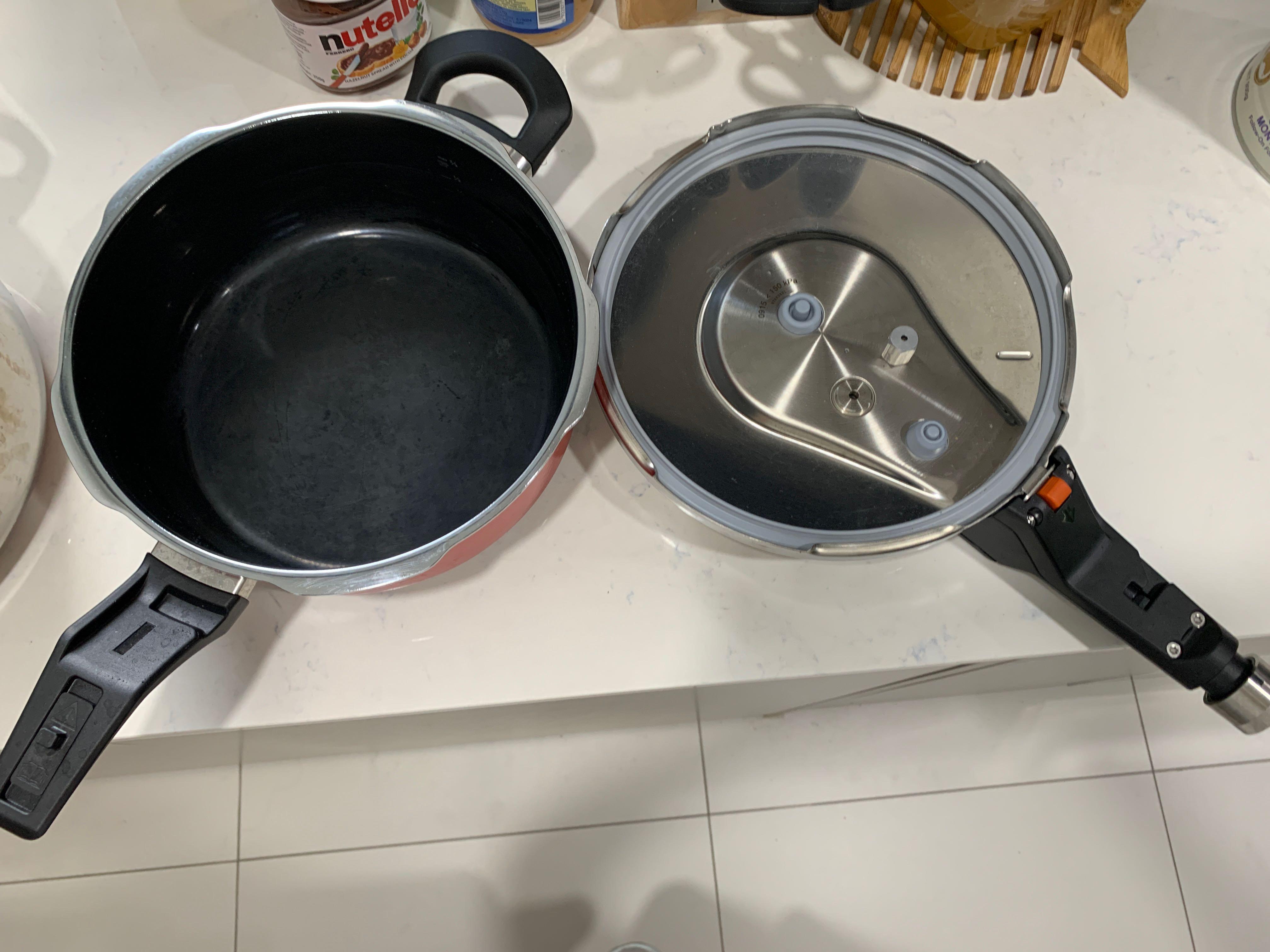 Wmf naturamic pressure cooker in red 3l, TV & Home Appliances, Kitchen