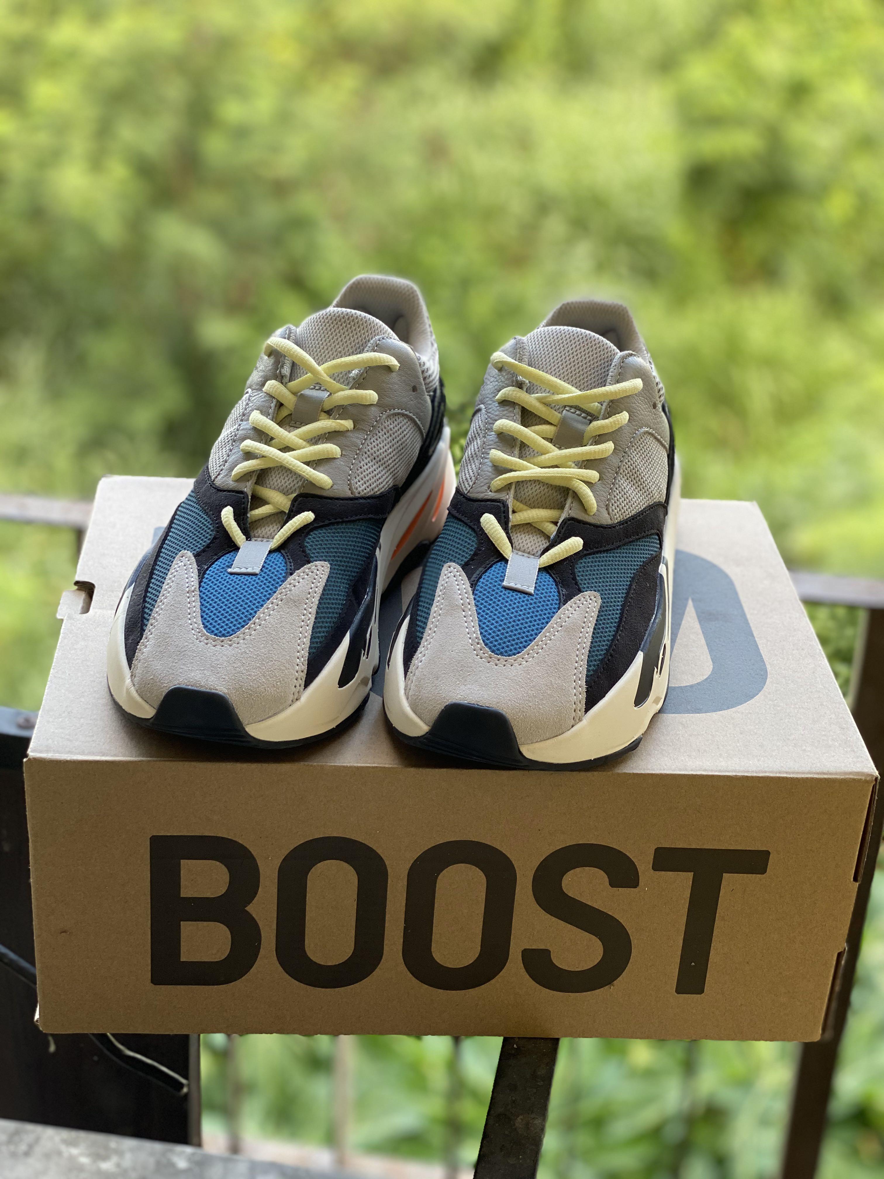 yeezy 700 grade school
