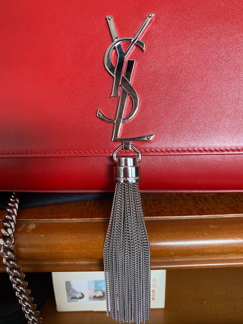 Medium kate bag with leather tassel best sale in grain de poudre embossed leather