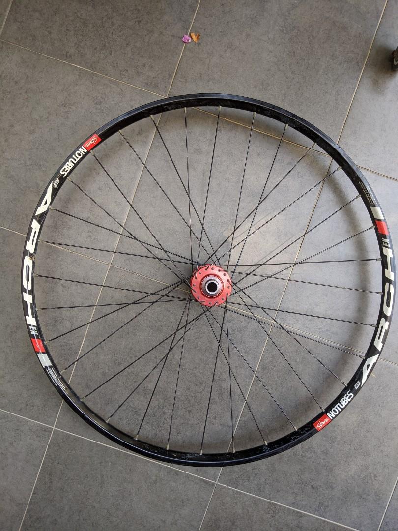ZTR Arch Ex 27.5 x 24.6mm front Hope Pro 2