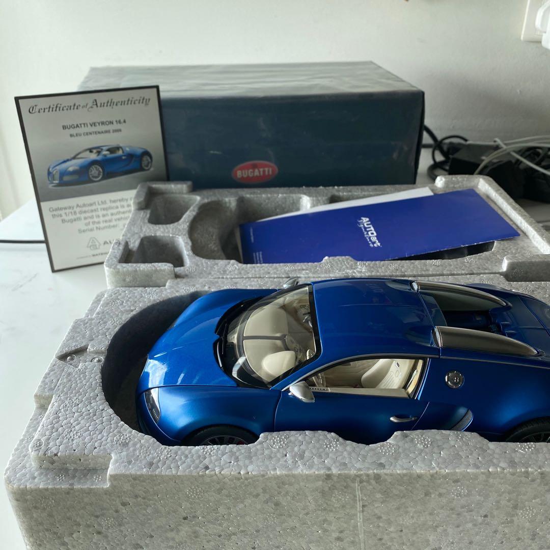 1/18 : Découverte de la Bugatti Veyron Bleu Centenaire d'AUTOart