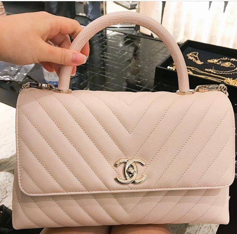 Chanel coco handle hotsell 20a
