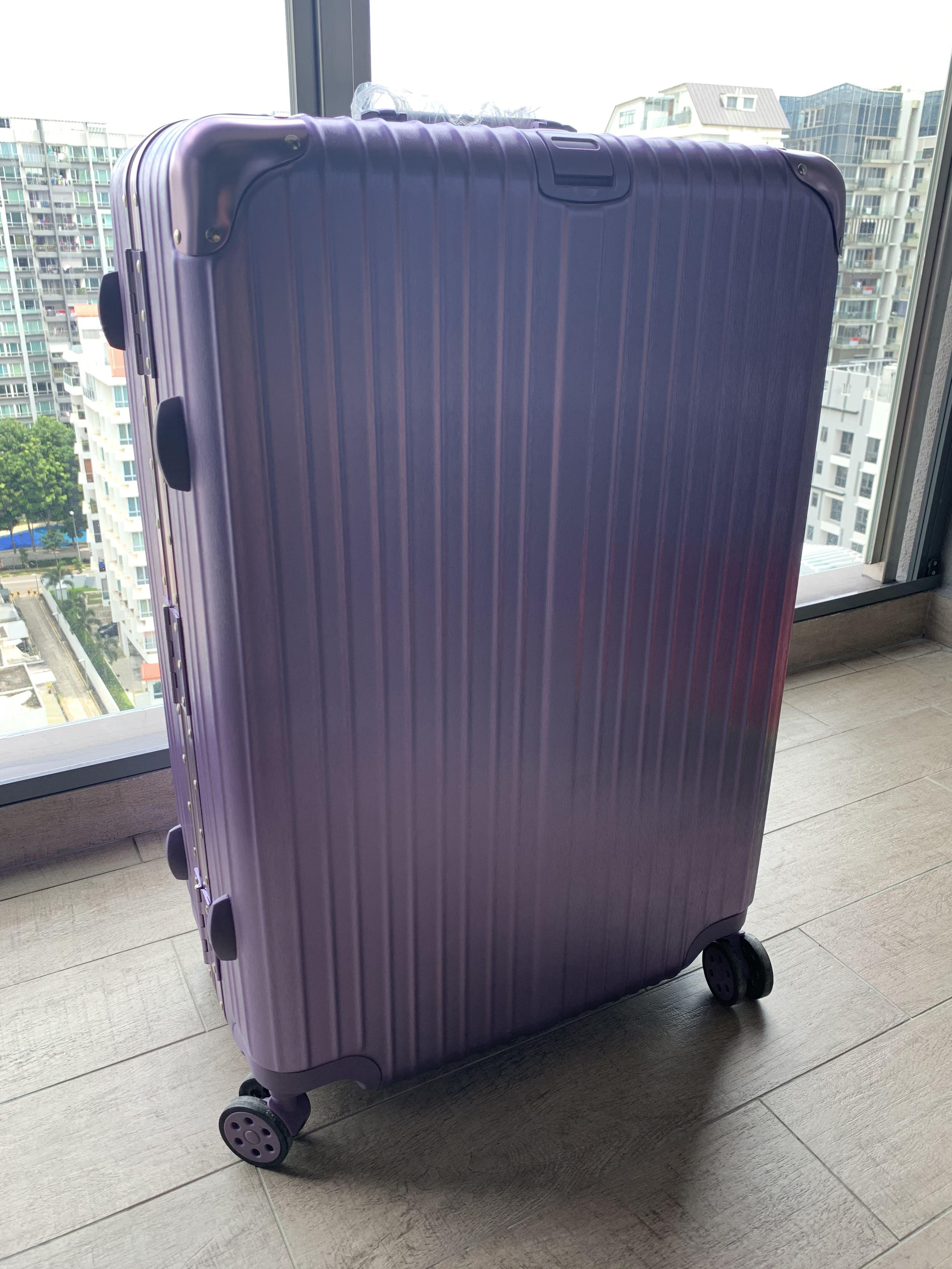 28 inch travel bag