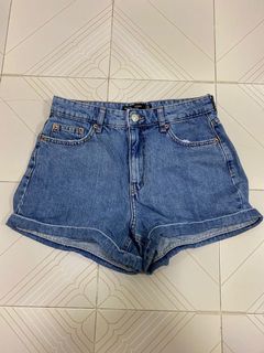 (Category: ) located in . Submitted by reasbow (Listing ID 1023851529, Image 1). Description: .