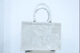 （分類：）位於 。 由 yourclosethk 提交（商品編號 1023803505，圖片 1）。簡介： 。