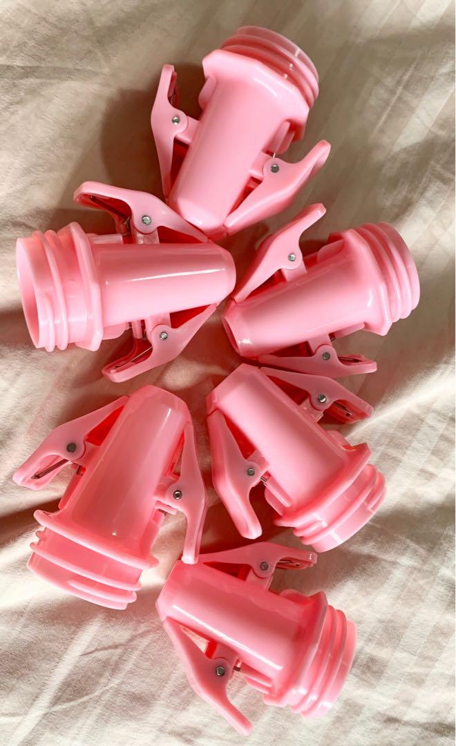 Breastmilk Storage Bag Adadtor (Category: Breastfeeding & Bottle Feeding) located in Pasig City. Submitted by macmalba (Listing ID 1023864599, Image 1). Description: Dula breastmilk bag pump adaptor For Medela Pump 250/pair (3 pairs available) 700 for all 3 pairs.