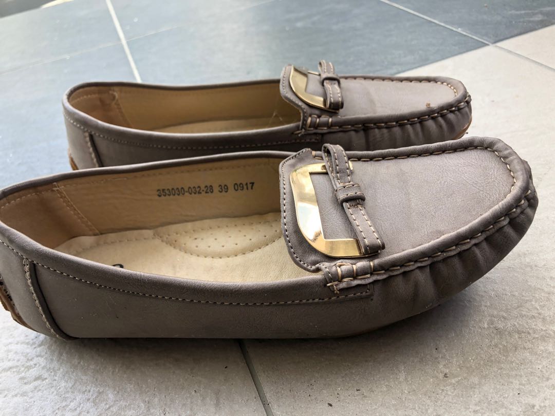 Carlo Rino Brown Shoes Women S Fashion Shoes On Carousell