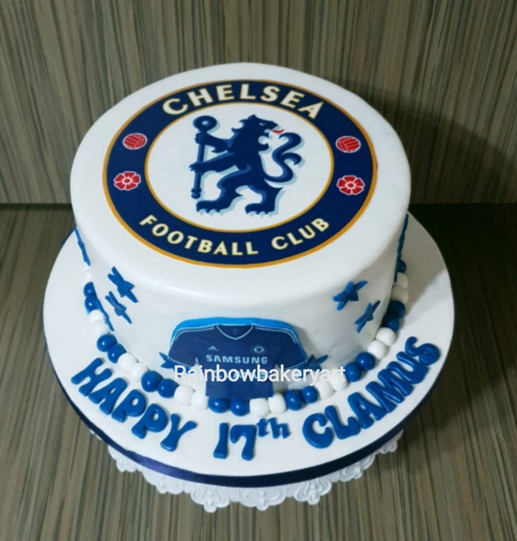 Football cake | Football birthday cake, Birthday drip cake, Chelsea  football cake