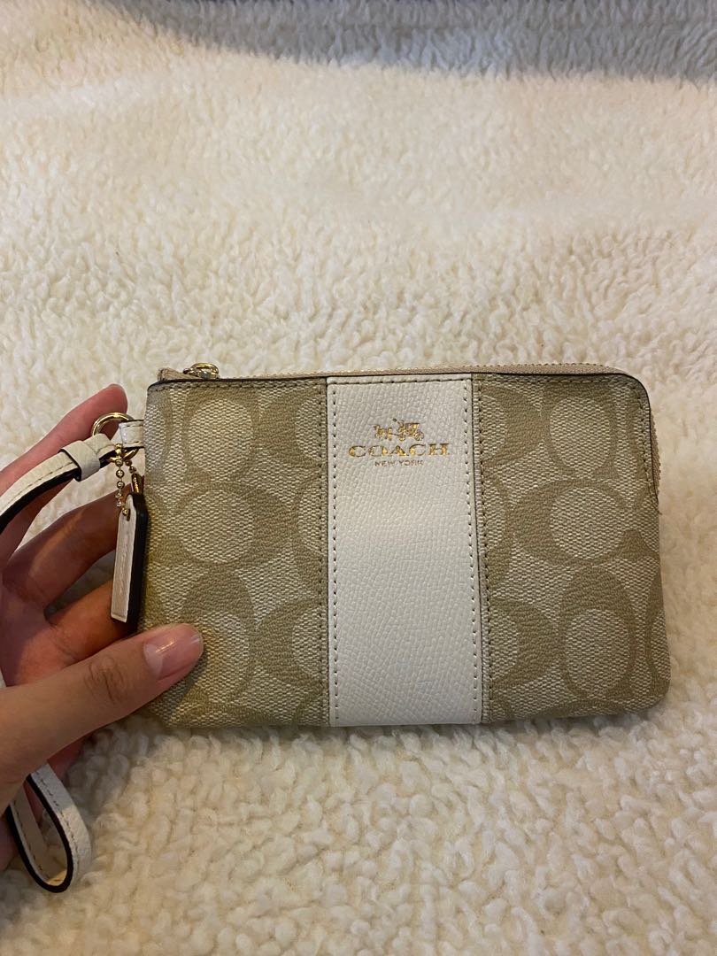 coach wallet wristlet