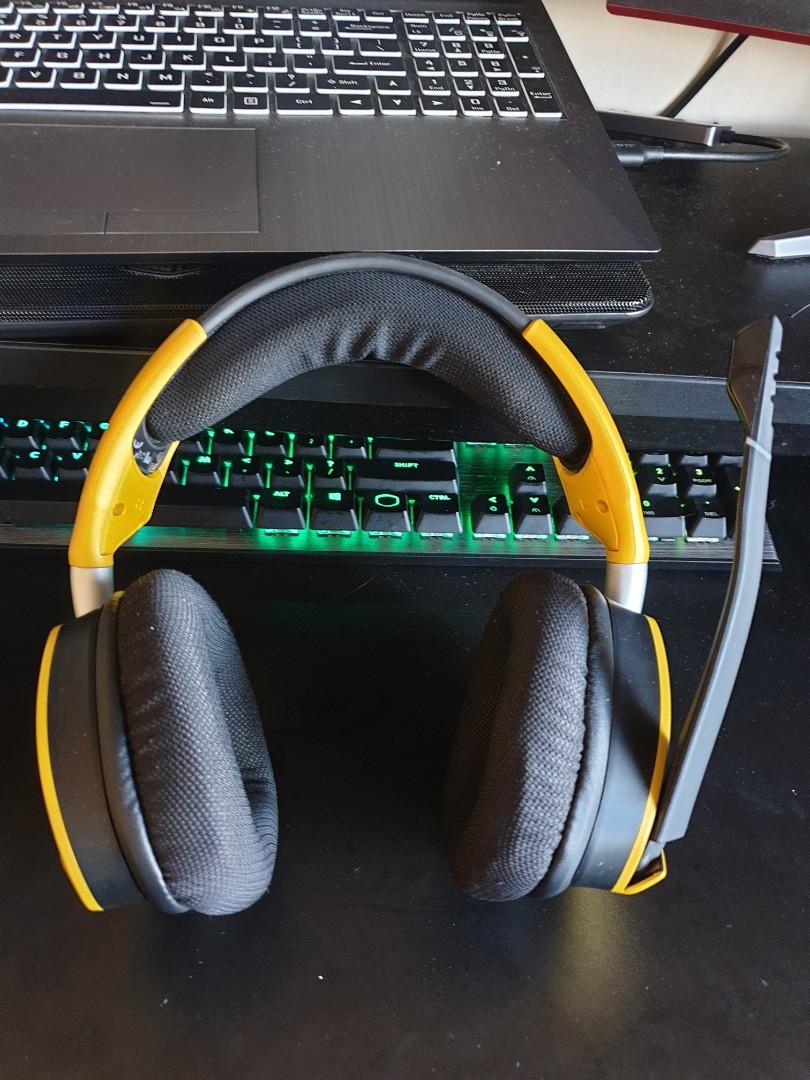 Corsair Void Pro Rgb Wireless Se Premium Gaming Headset Electronics Computer Parts Accessories On Carousell