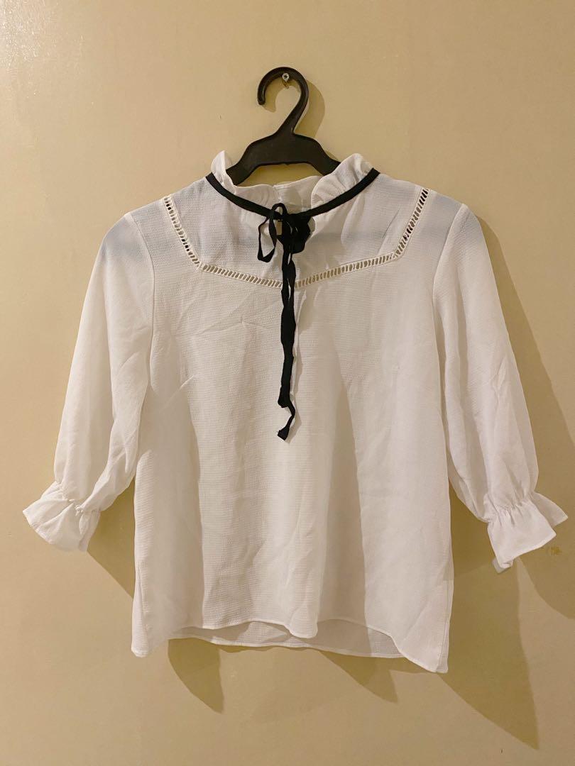 Cute Korean Top, Women's Fashion, Tops, Blouses on Carousell