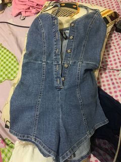 (Category: ) located in . Submitted by tengz12 (Listing ID 1023890457, Image 1). Description: .