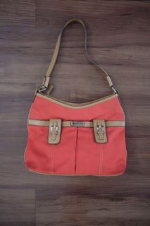 (Kategori: ) berada di . Dikirim oleh gitakyo (ID iklan 1023682953, Gambar 1). Deskripsi: .