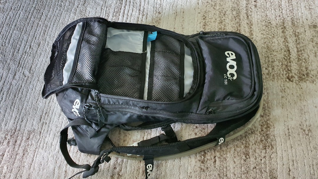Evoc cc 10l hydration pack clearance