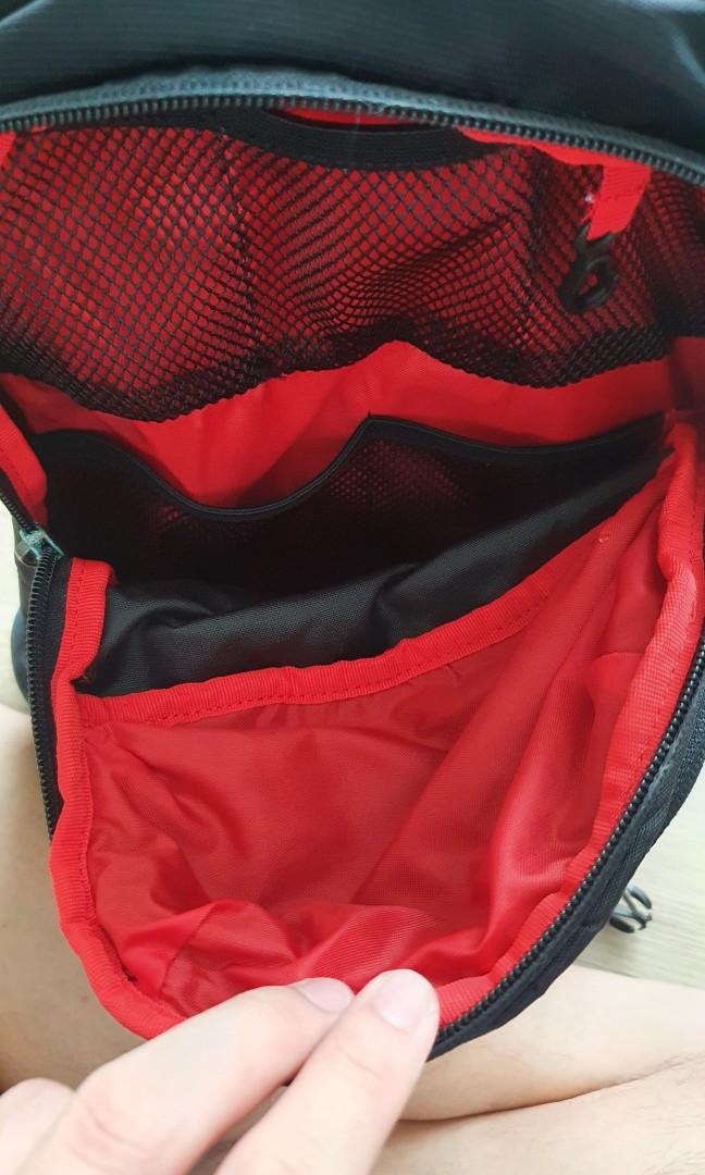 FOX Racing Oasis Hydration Backpack with new 2L bladder, Bicycles