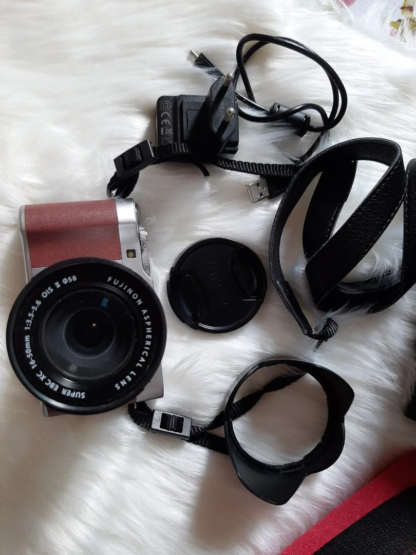 Fujifilm XA3 (Category: Cameras) located in Mandaluyong City. Submitted by twinmother (Listing ID 1023676459, Image 2). Description: FujiFilm X-A3 XC16-50mmF3.5-5.6 OIS II Color : Brown Maroon "2x lang nagamit " Resolution: 24.20 megapixels.