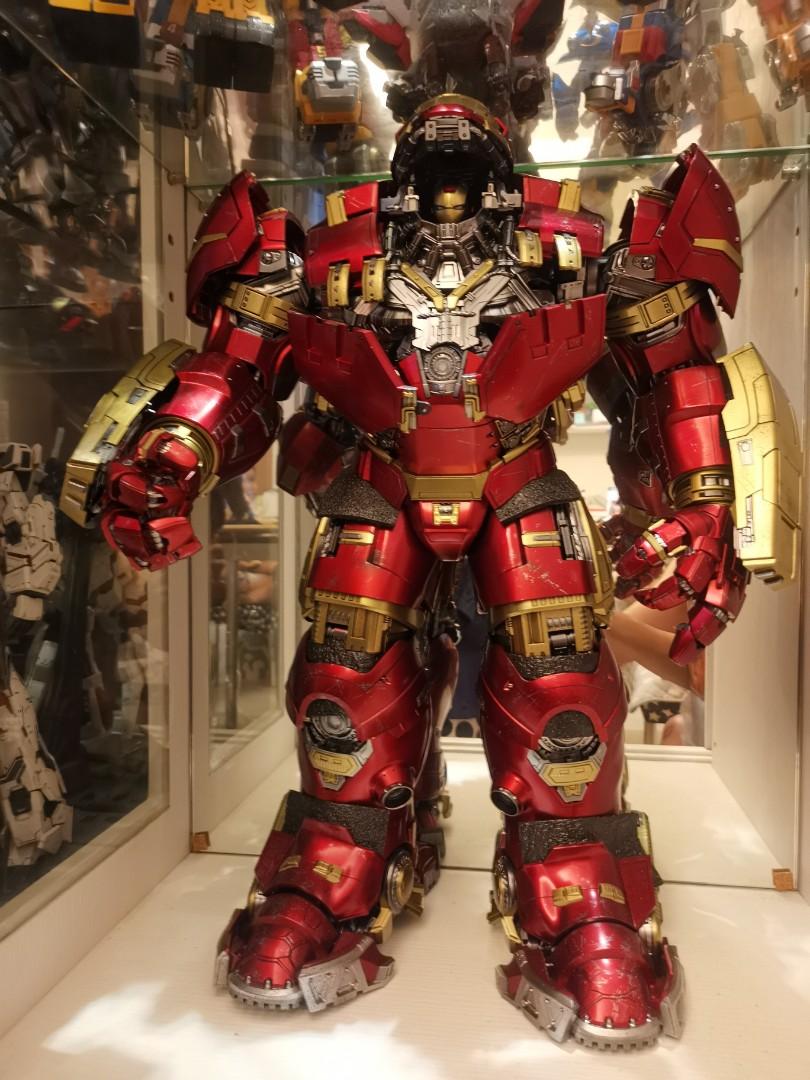 Hot toys hulkbuster 1.0 deals