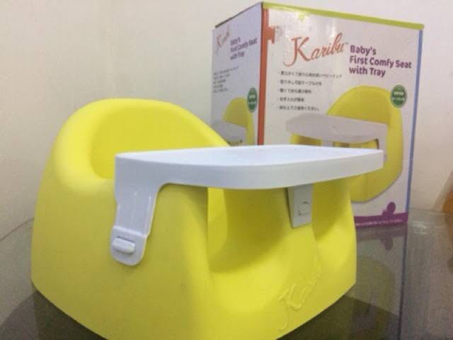 booster seat with tray