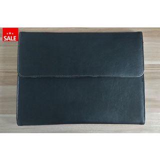 Leather Laptop sleeve