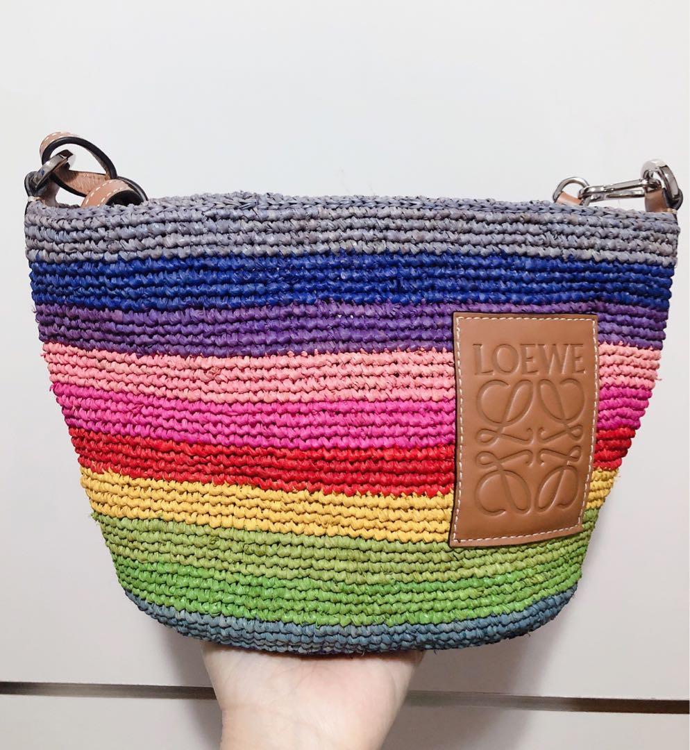 Loewe pochette best sale
