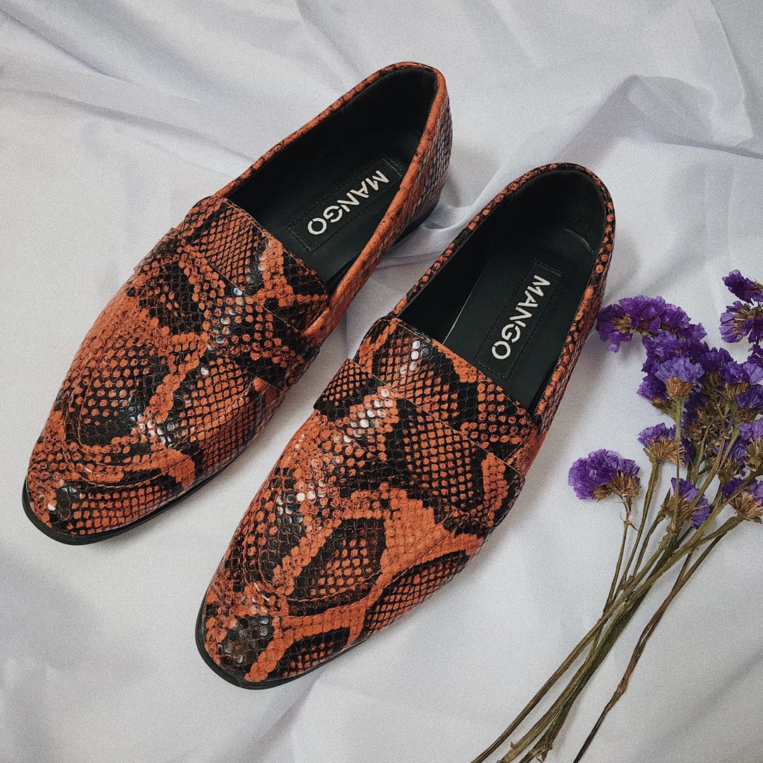 Preloved Mango shoes with snake prints 