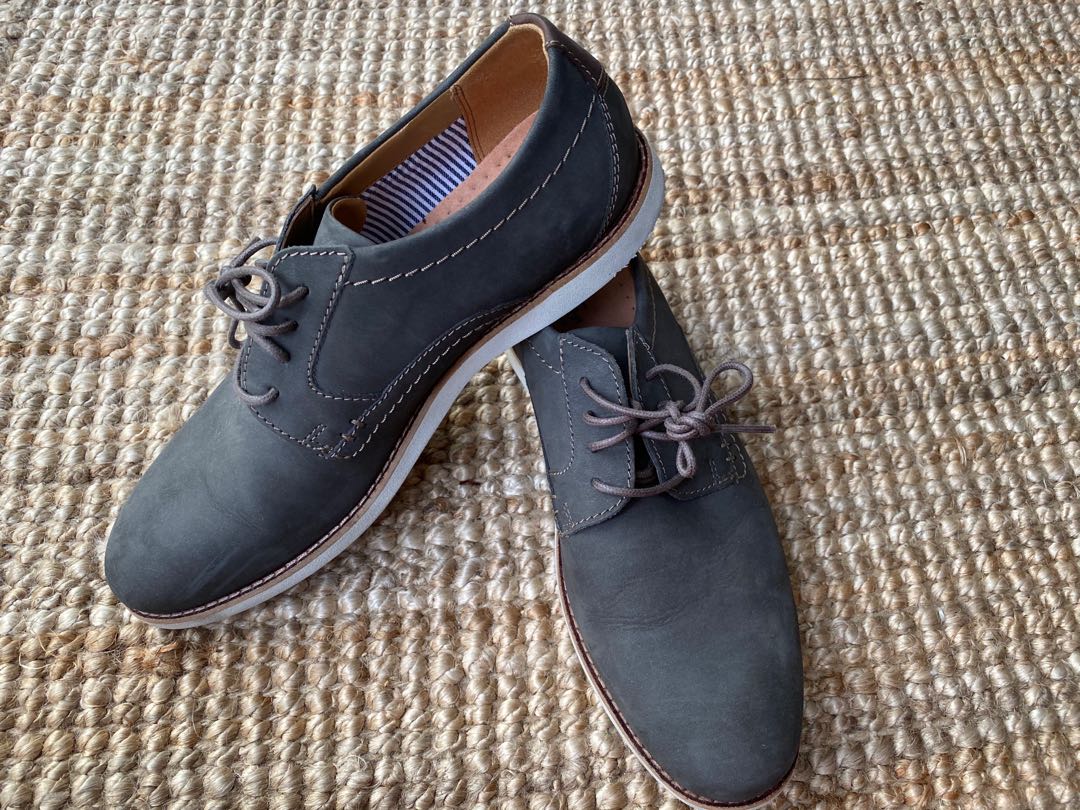 clarks dress shoes