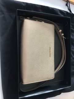 (Category: ) located in . Submitted by karenyip (Listing ID 1023731661, Image 1). Description: .