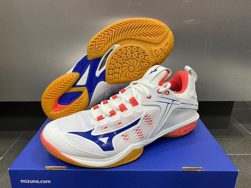 mizuno wave claw 2020