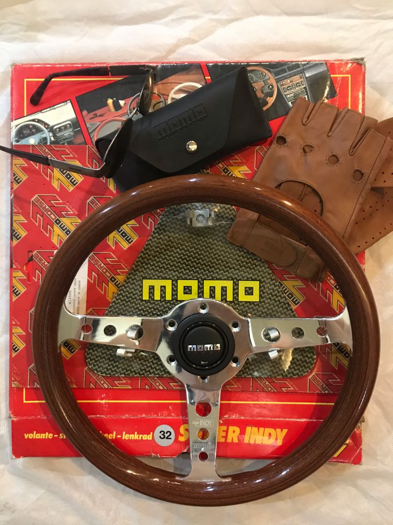 MOMO Super Indy 320mm, Auto Accessories on Carousell