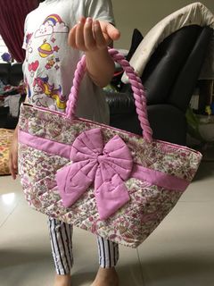 (Category: ) located in . Submitted by asma84 (Listing ID 1023829151, Image 1). Description: .