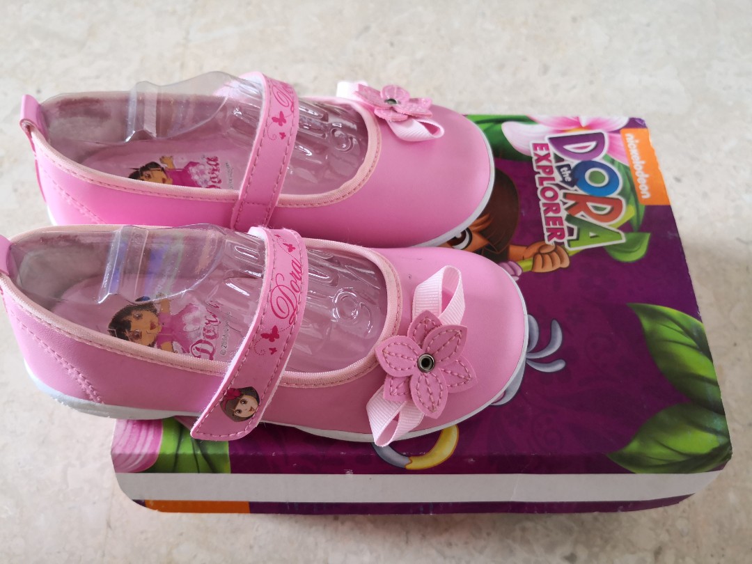 Nickelodeon Dora the explorer toddler girl pink shoes, Babies & Kids, Babies & Kids Fashion on