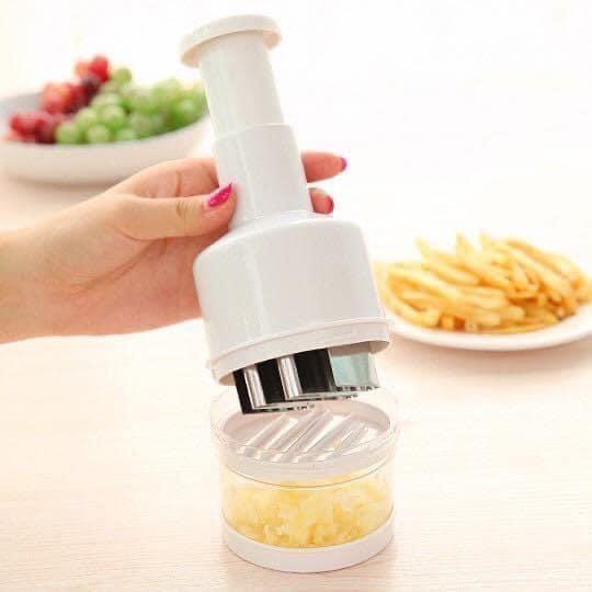 Onion/vegetable chopper (Category: Juicers, Blenders & Grinders) located in Cainta. Submitted by iubelle (Listing ID 1023790919, Image 2). Description: .