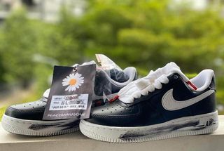 (Category: ) located in . Submitted by fosho_sneaker (Listing ID 1023843572, Image 1). Description: .