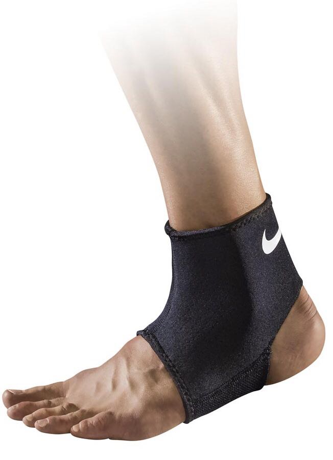 Nike ankle shield 2025