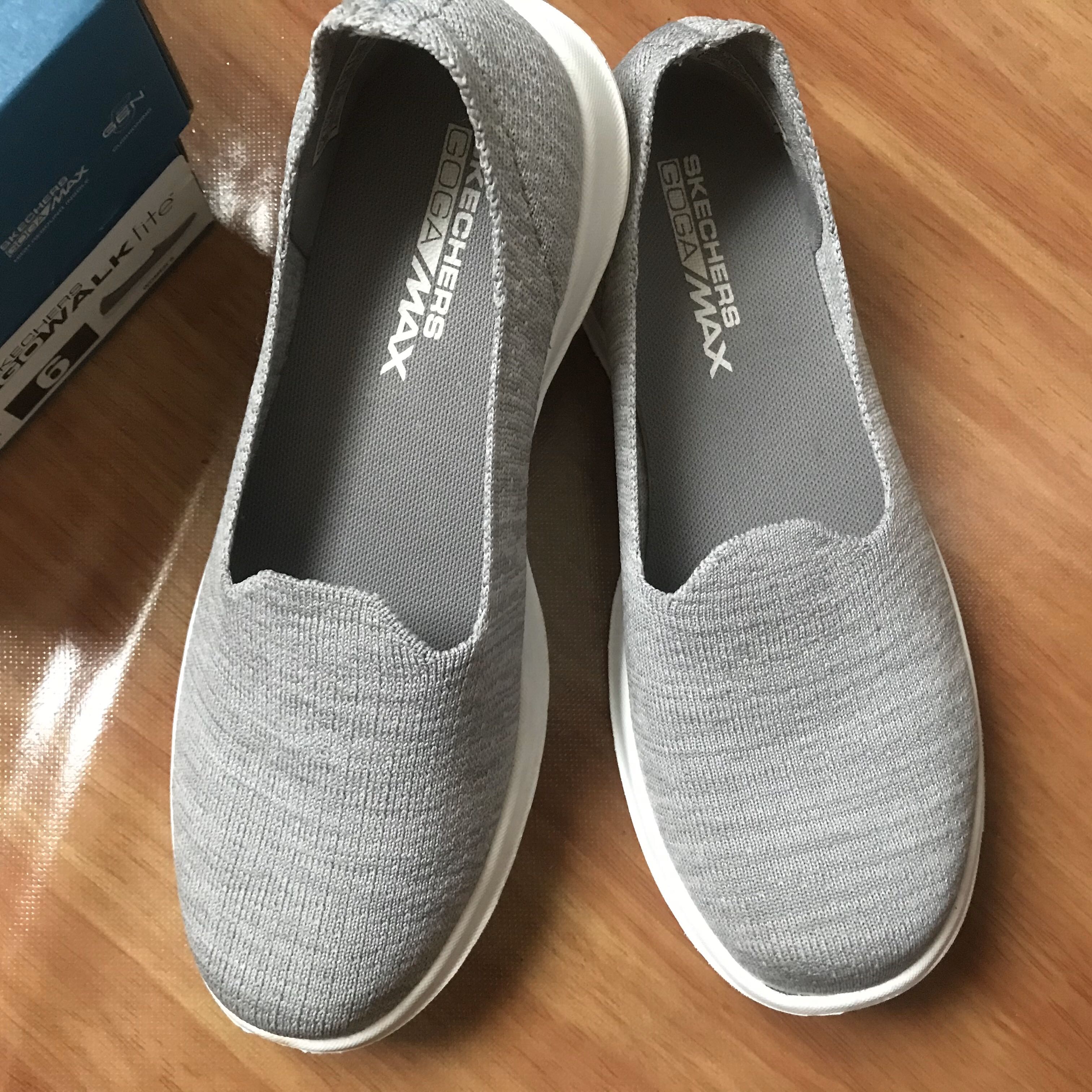 Skechers goga max womens hotsell silver