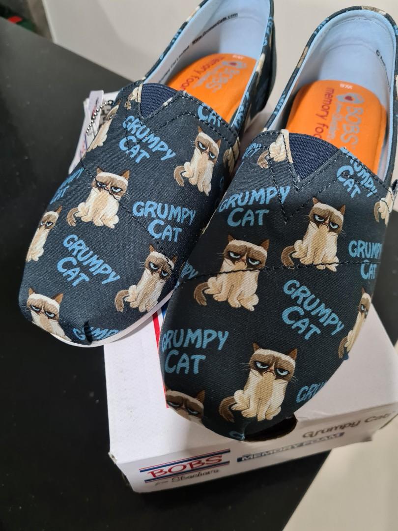 Grumpy cat deals sandals