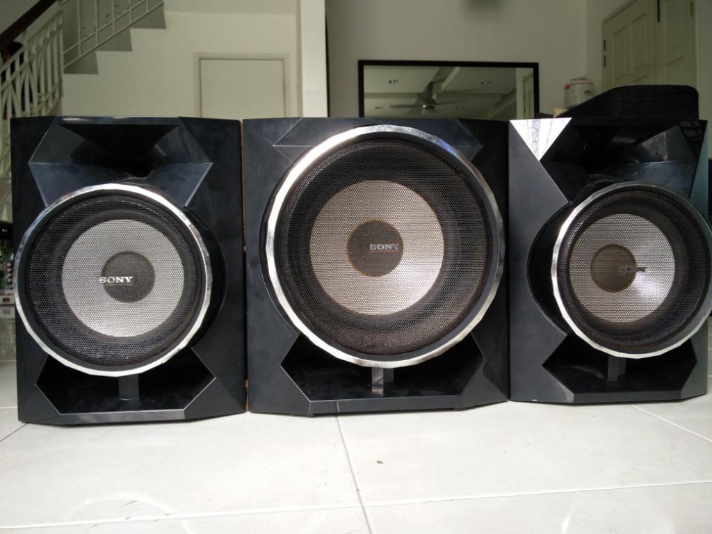 Sony 1600 watt stereo outlet system