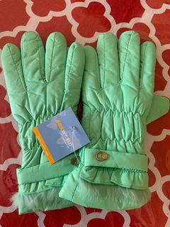 winter glove malaysia