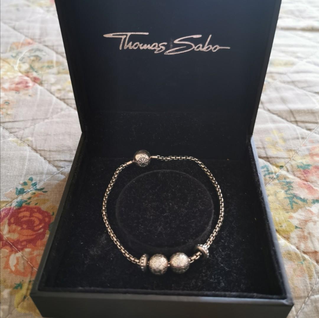Thomas Sabo - Still feeling those January blues? If the release of our new  collection wasn't enough excuse for some retail therapy, then how about  this... The centre bead on this beautiful