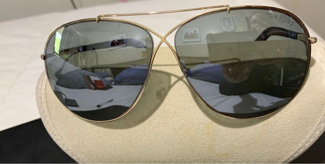 Original Tom Ford Sunglasses Infinity Shape (Category: Sunglasses & Eyewear) located in Paranaque City. Submitted by isa.ph (Listing ID 1023651127, Image 3). Description: Authentic /Original Tom Ford Eye Glasses/Sunglasses Infinity Shape #TomFordSunGlasses .