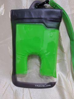 Travelon waterproof smart phone pouch